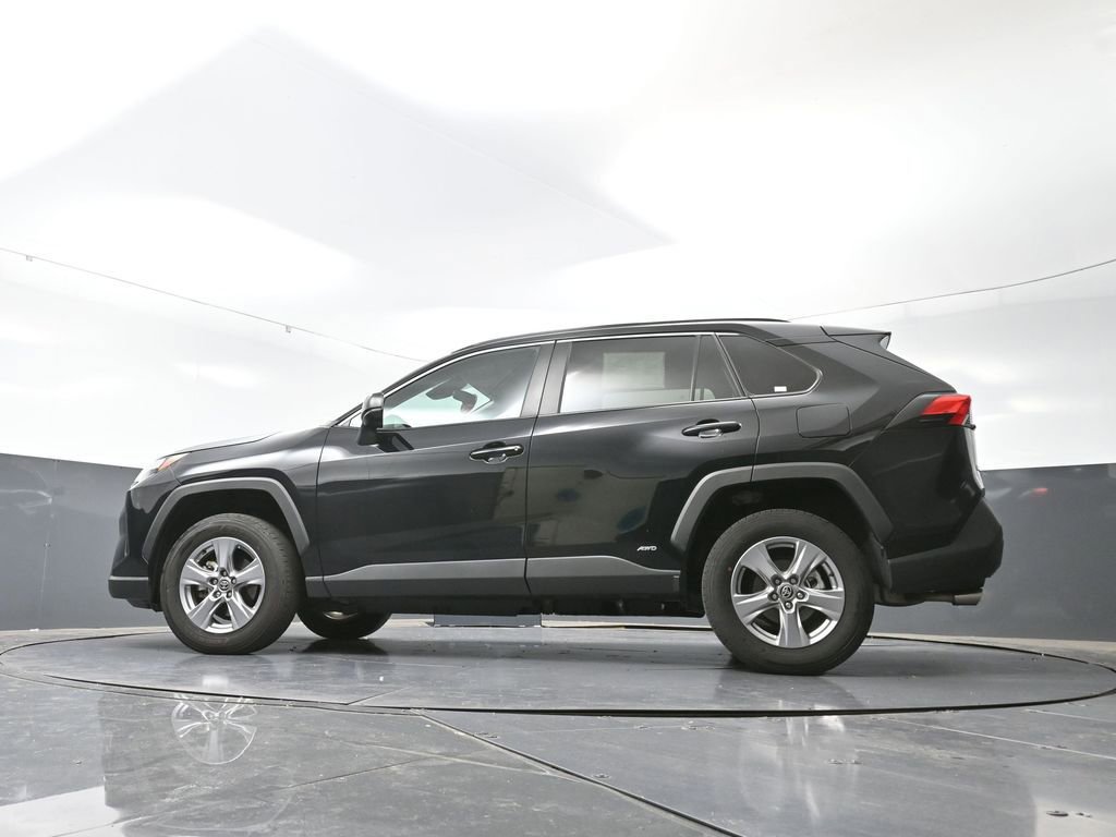 Used 2025 Toyota RAV4 LE image 52