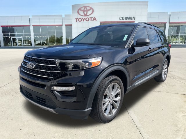 Used 2023 Ford Explorer XLT w/ Equipment Group 202A AWD/4WD image 7