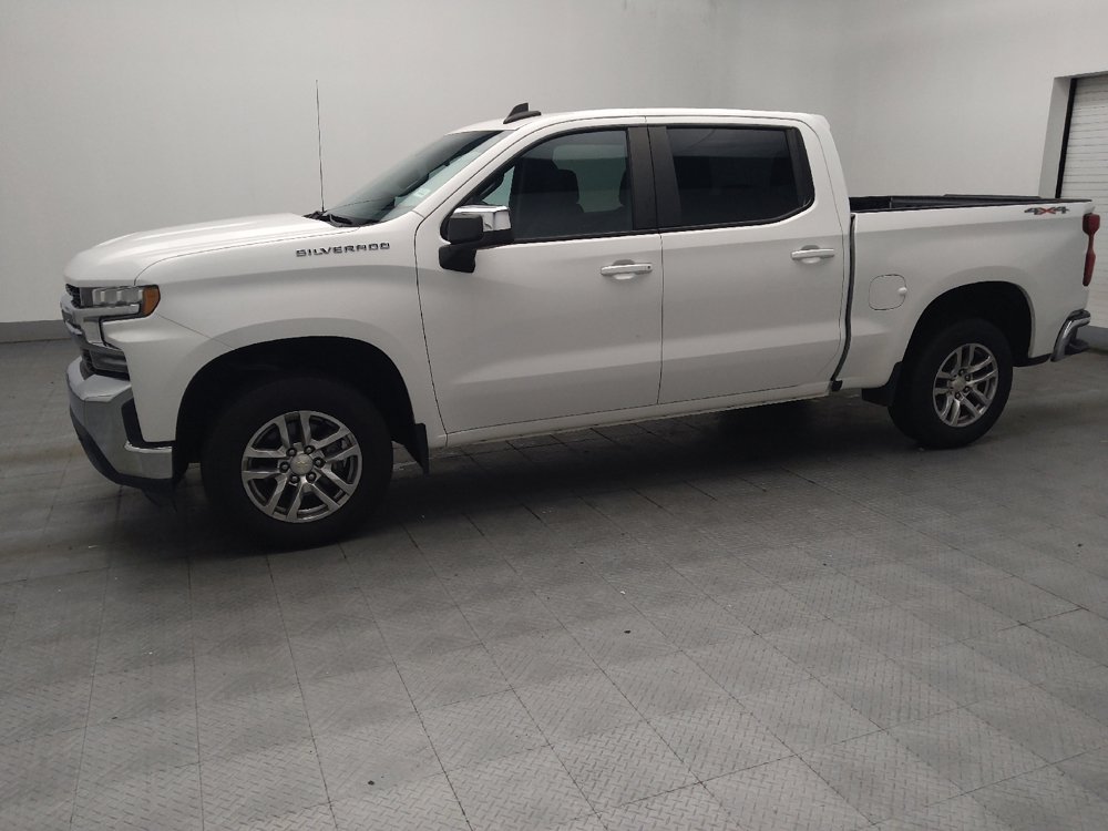 Used 2020 Chevrolet Silverado 1500 LT w/ LT Value Package AWD/4WD image 2