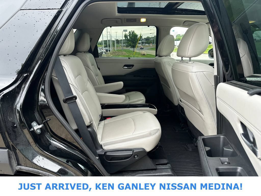 Certified 2023 Nissan Pathfinder SL w/ SL Premium Package AWD/4WD image 22