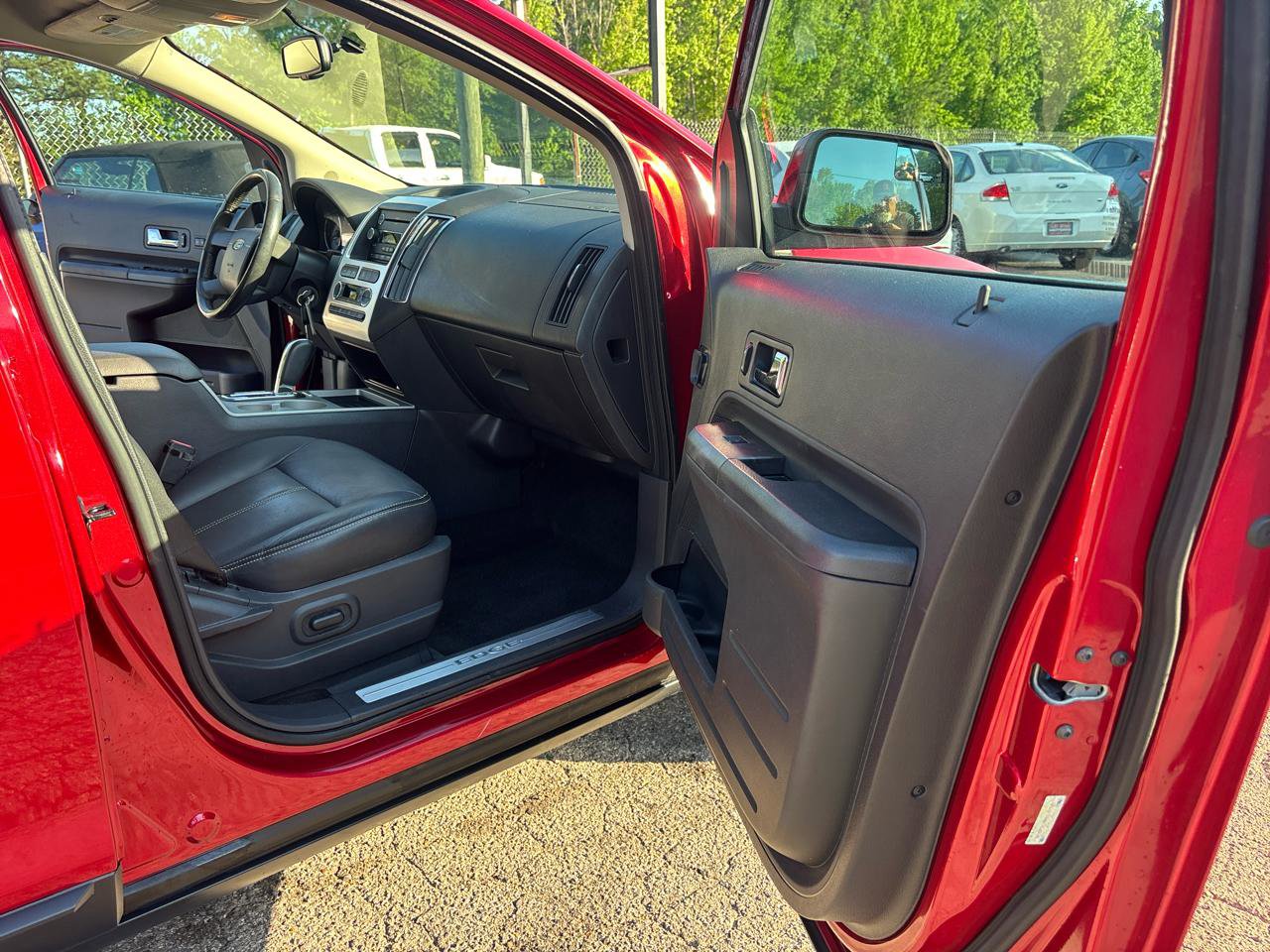 Used 2010 Ford Edge Limited FWD image 14