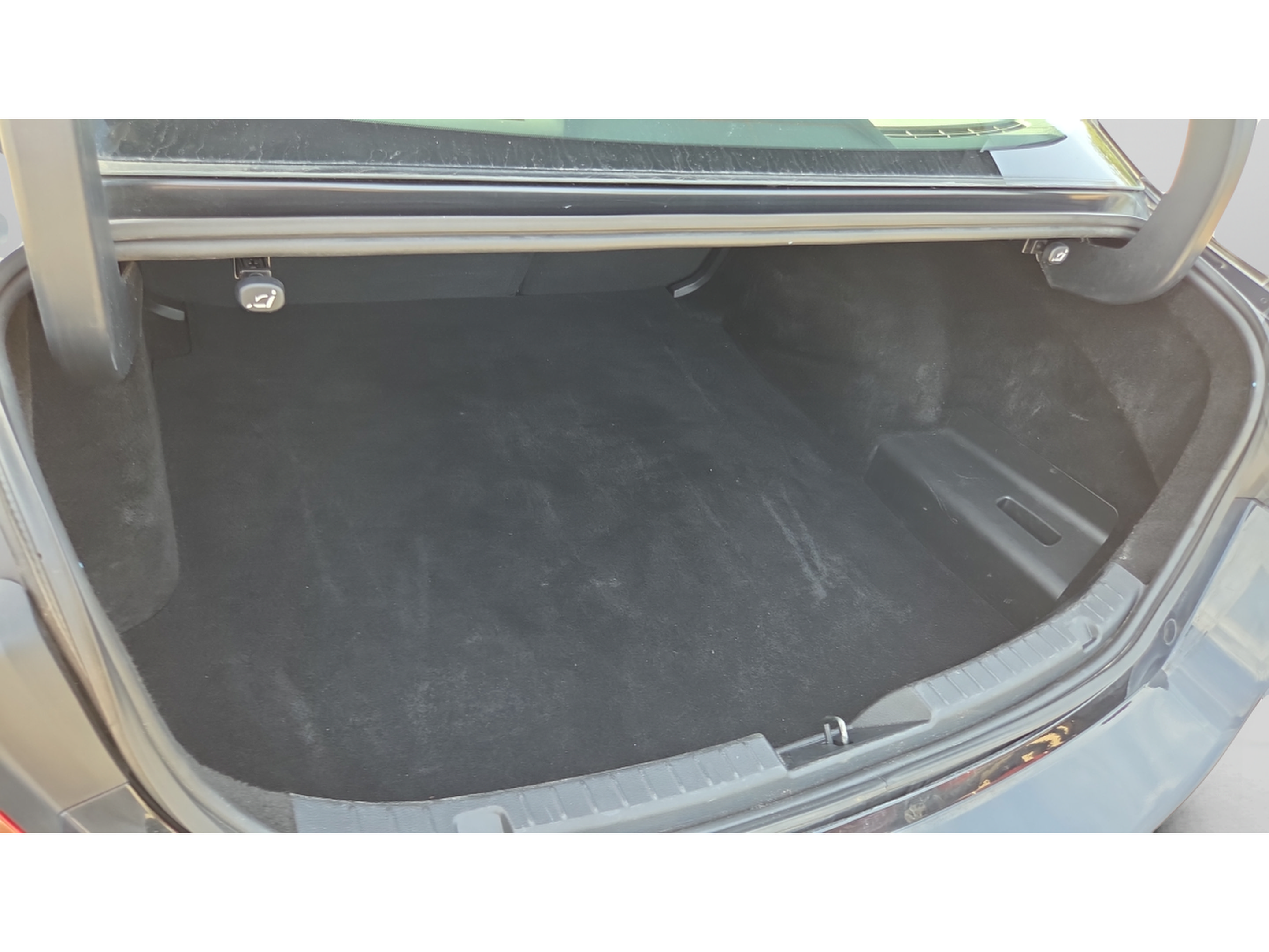 Used 2024 MAZDA MAZDA3 s FWD image 13