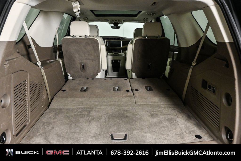Used 2021 GMC Yukon Denali w/ Denali Premium Package image 36
