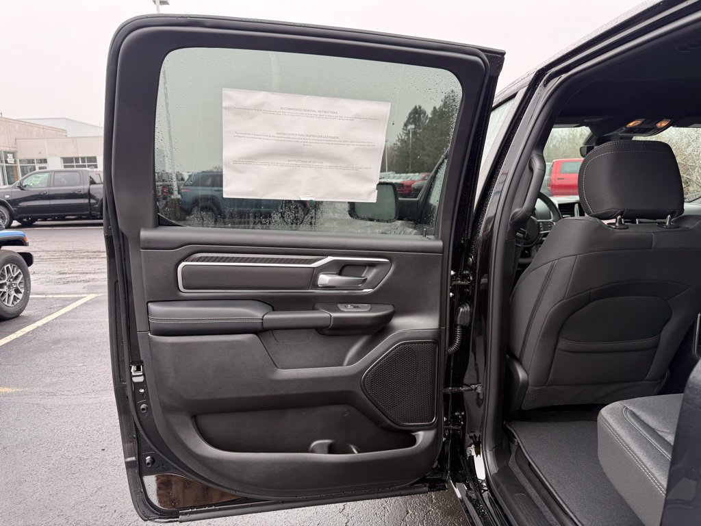New 2026 RAM 1500 Big Horn AWD/4WD image 33