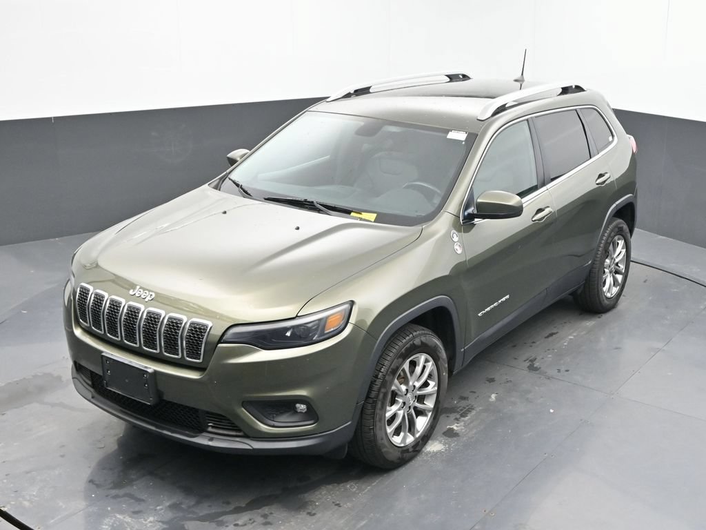 Used 2019 Jeep Cherokee Latitude Plus w/ Comfort/Convenience Group AWD/4WD image 17