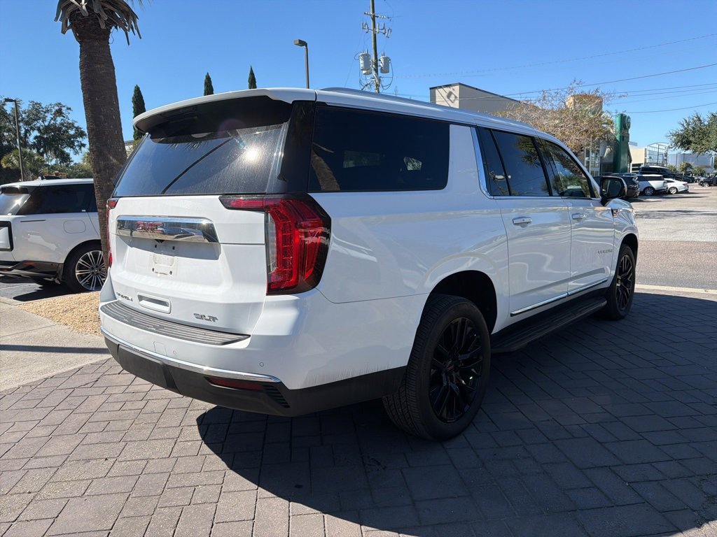 Used 2021 GMC Yukon XL SLT w/ SLT Luxury Package image 8