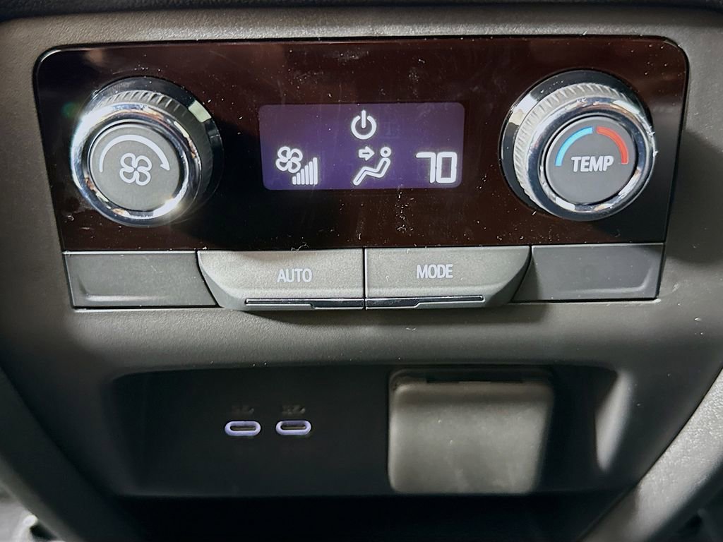 New 2026 Chevrolet Traverse LT w/ Enhanced Driving Package image 25