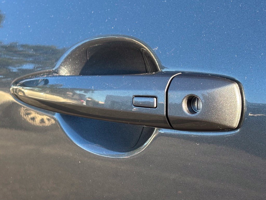 Certified 2026 Nissan Rogue SV FWD image 9