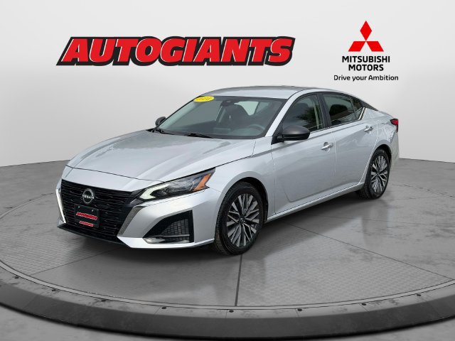 Used 2024 Nissan Altima 2.5 SV FWD image 5
