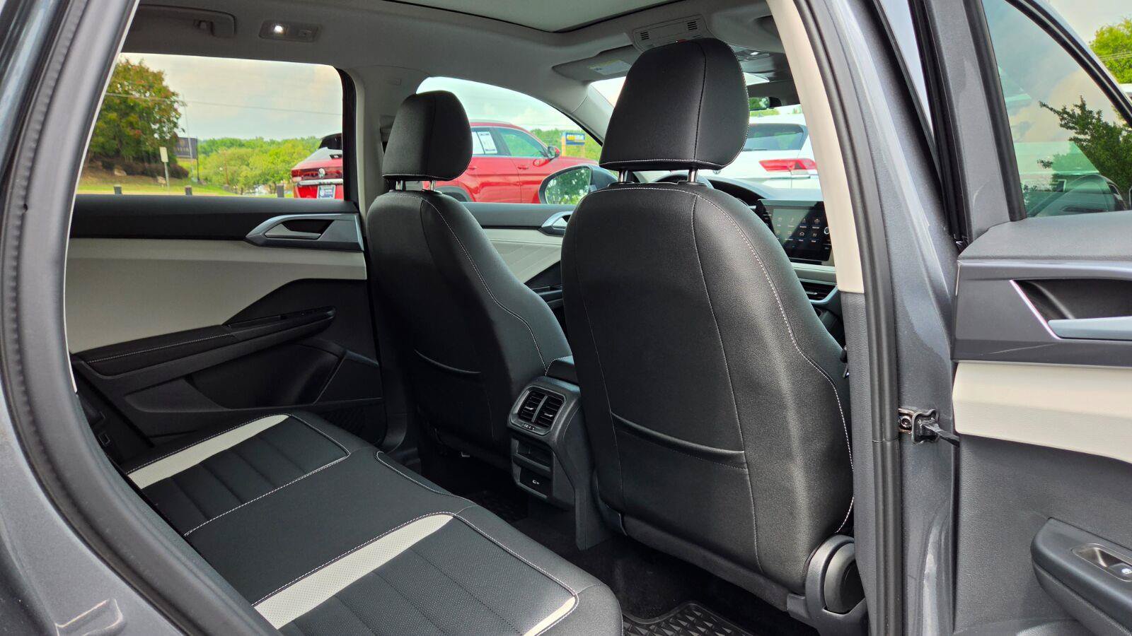 Certified 2025 Volkswagen Taos SEL AWD/4WD image 56