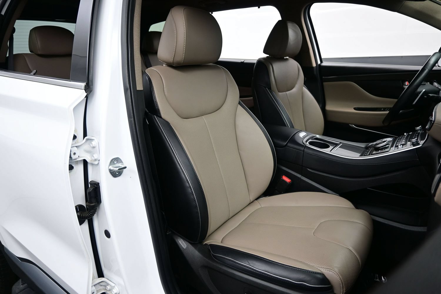 Certified 2023 Hyundai Santa Fe Limited AWD/4WD image 14
