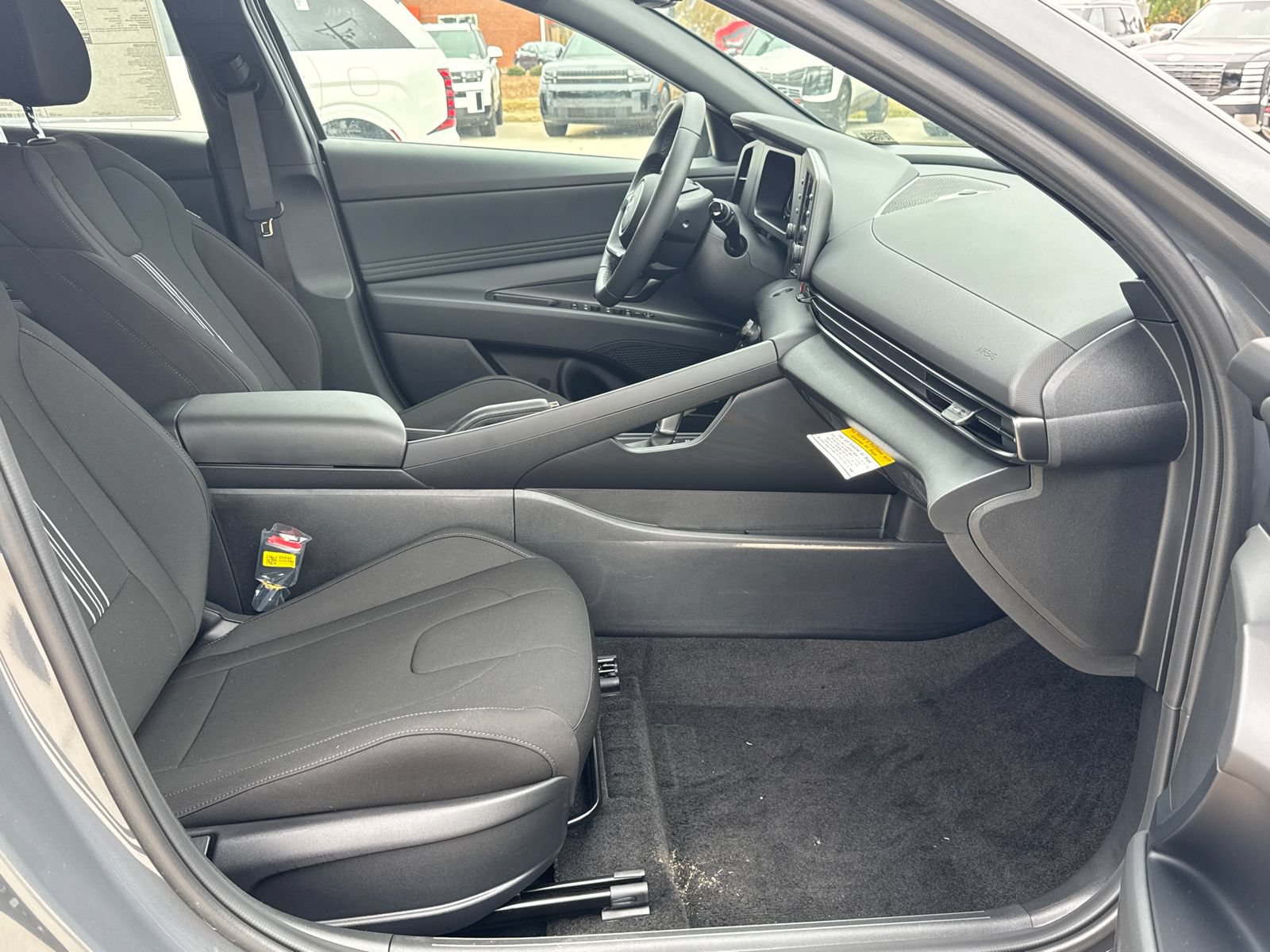 New 2026 Hyundai Elantra Sport FWD image 14