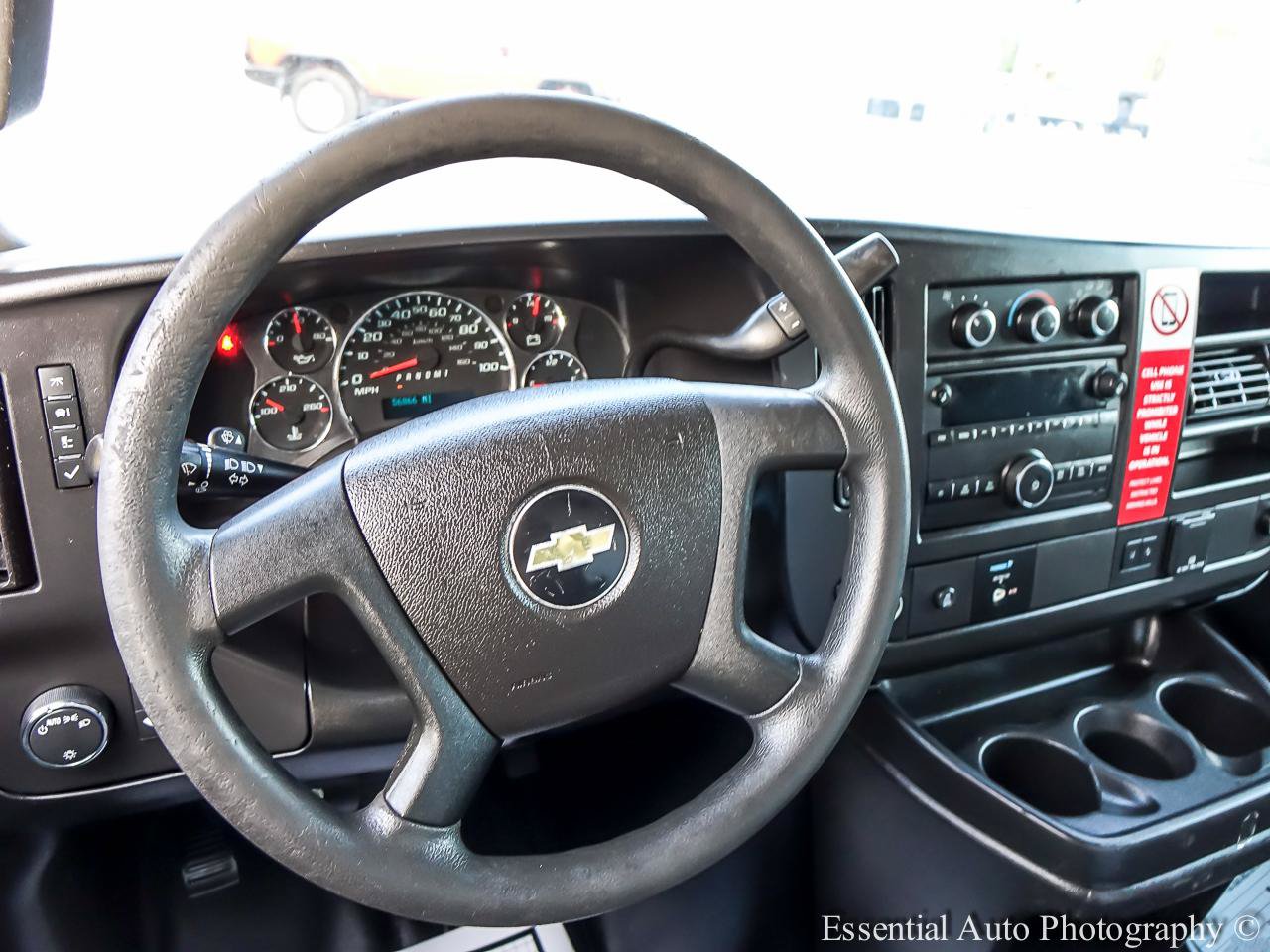 Used 2020 Chevrolet Express 3500 RWD image 10