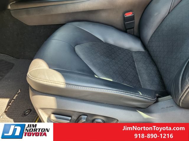 Used 2021 Toyota Camry XSE FWD image 25