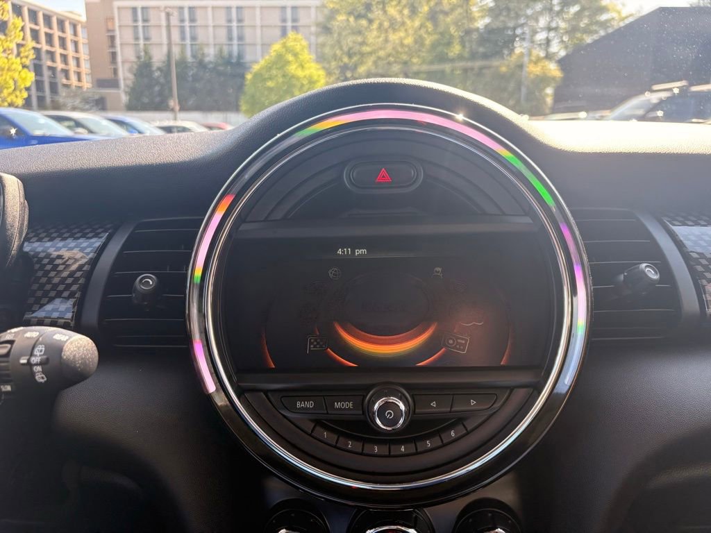 Used 2018 MINI Cooper S image 32