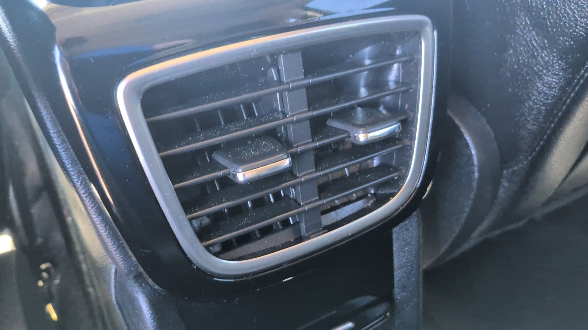 Used 2023 Lincoln Nautilus AWD w/ Premium Package image 27