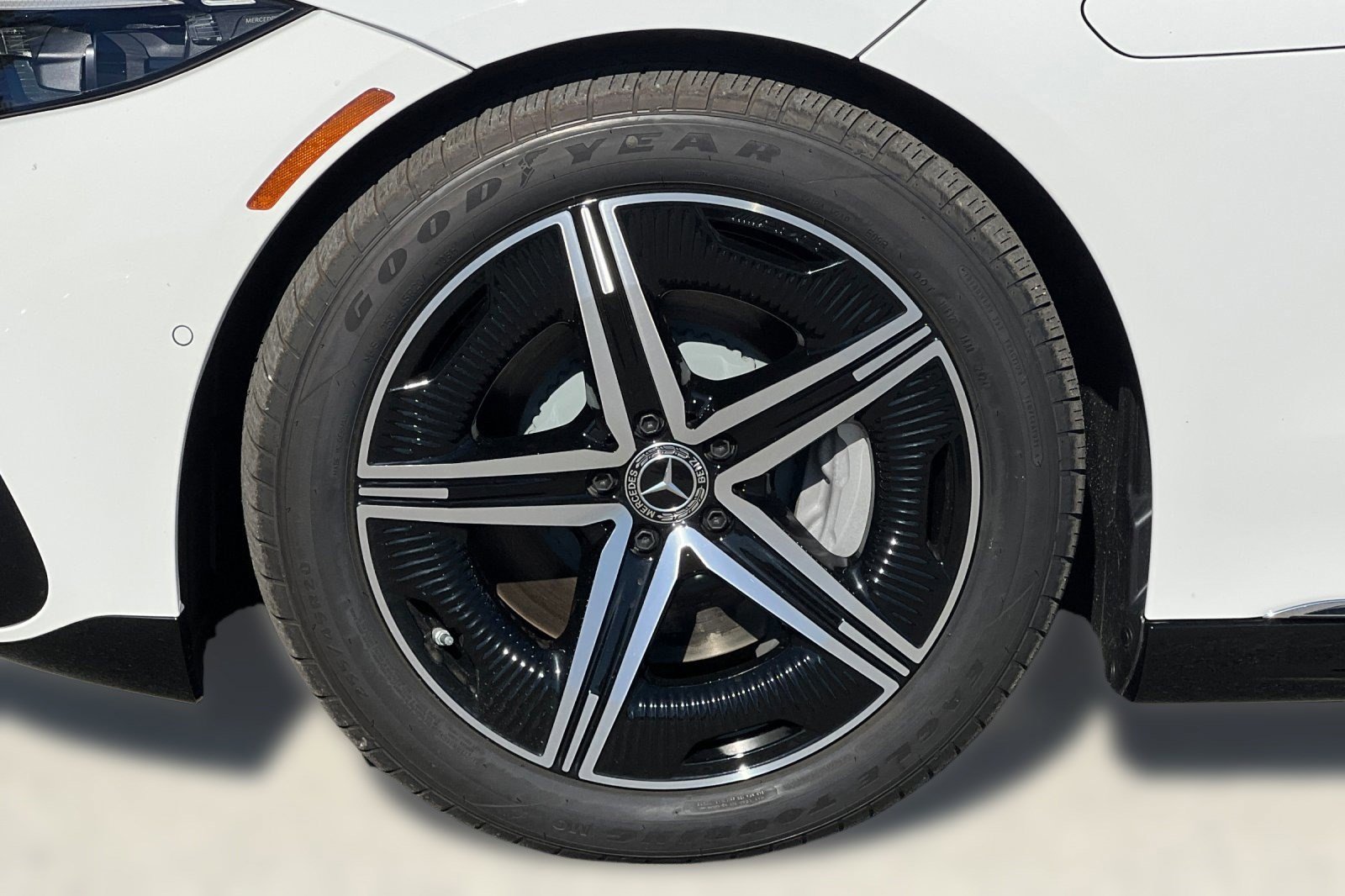 New 2025 Mercedes-Benz EQS 450+ 4MATIC Sedan image 12