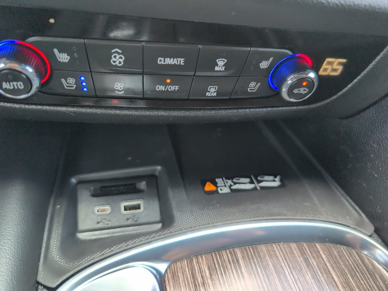 Used 2023 Buick Enclave Avenir w/ Trailering Package, 5000 lbs. FWD image 36