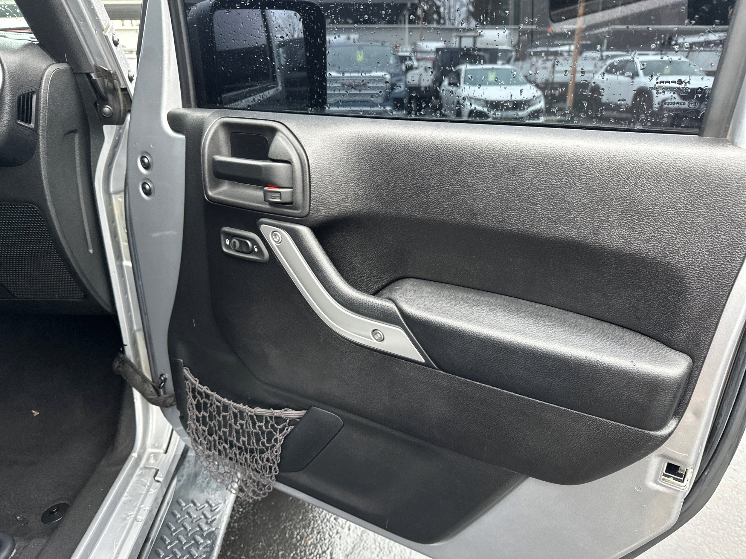 Used 2015 Jeep Wrangler Unlimited Sahara w/ Trailer Tow Group AWD/4WD image 19