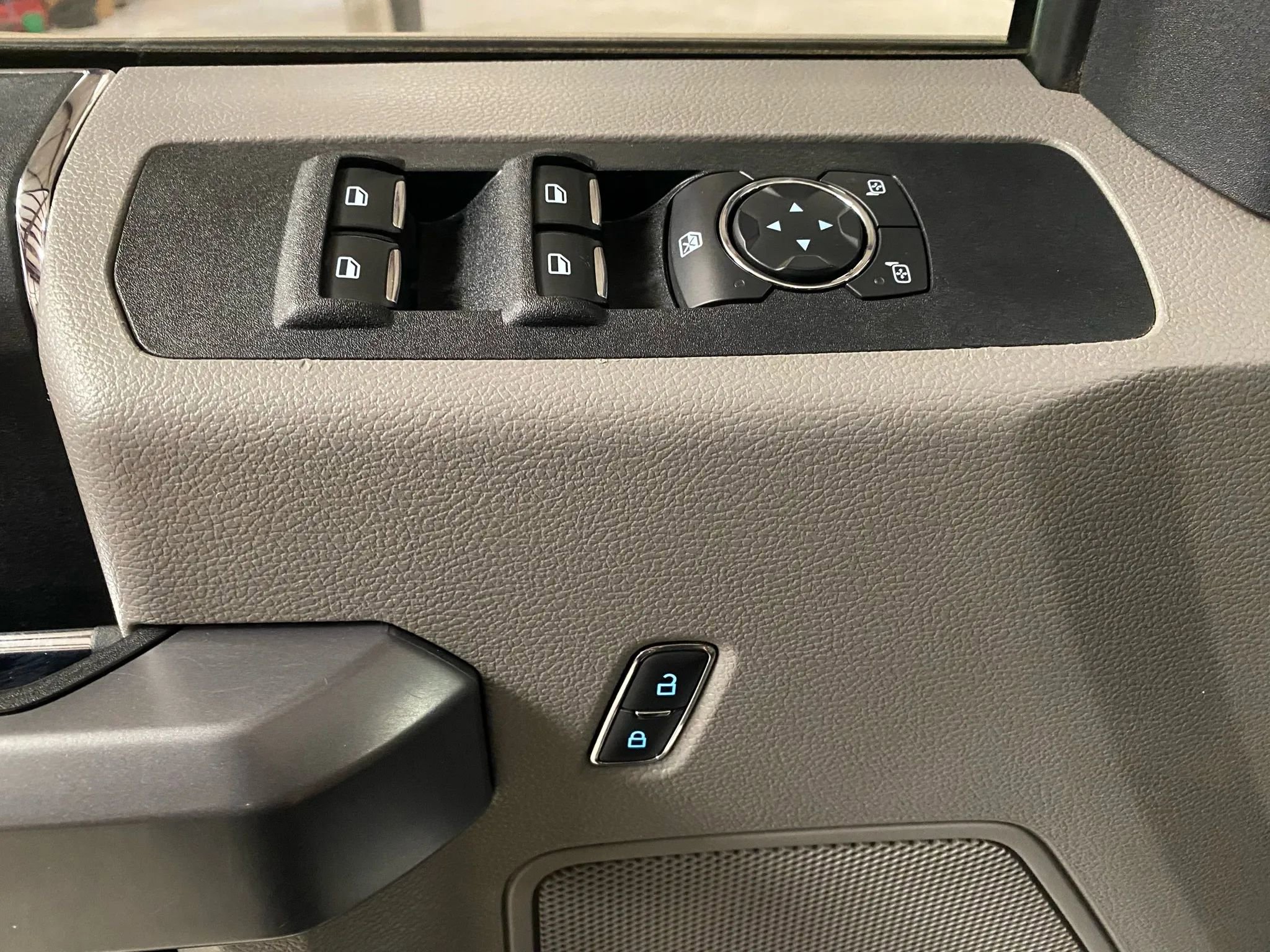 Used 2018 Ford F250 XLT image 10