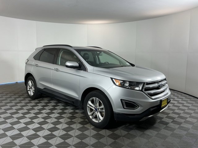 Used 2017 Ford Edge SEL w/ Equipment Group 201A AWD/4WD image 3
