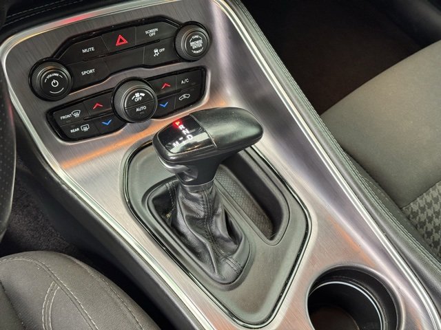 Used 2018 Dodge Challenger SXT w/ Blacktop Package image 27