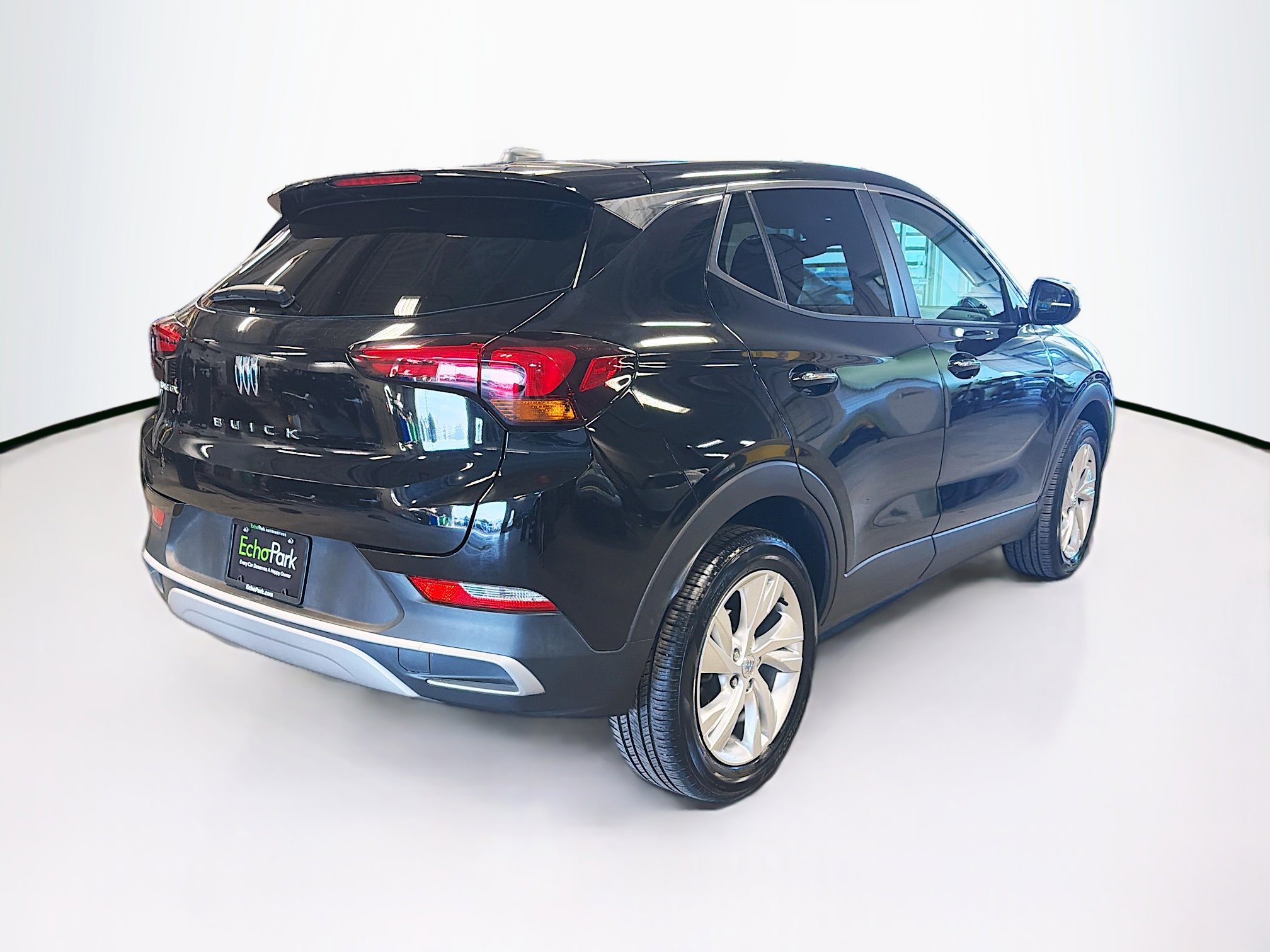 Used 2025 Buick Encore GX Preferred AWD/4WD image 9