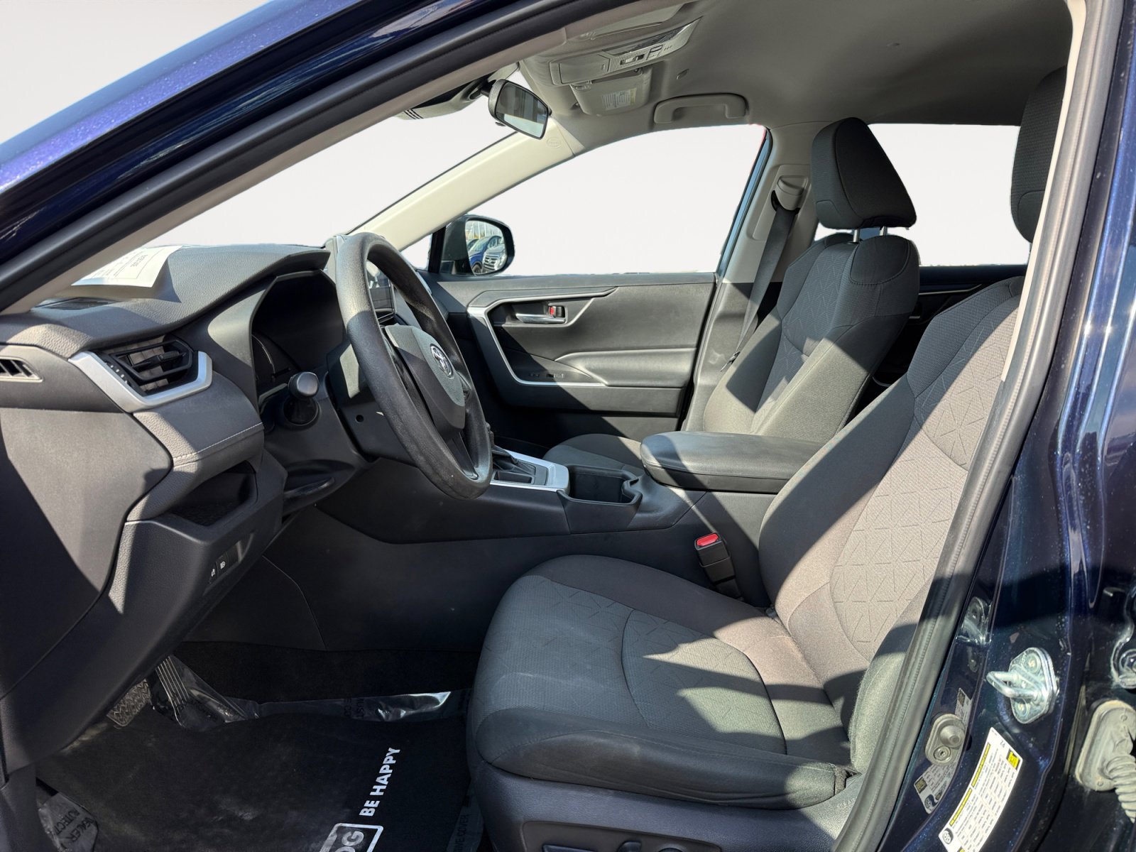 Used 2023 Toyota RAV4 XLE image 10