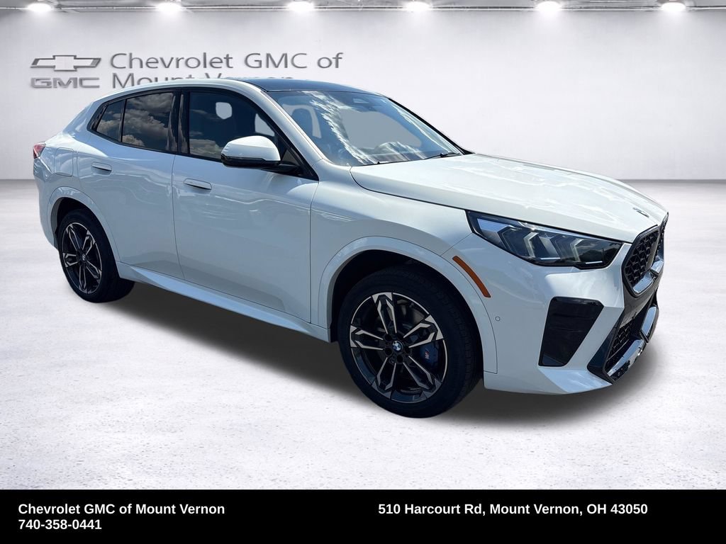 Used 2026 BMW X2 xDrive28i w/ M Sport Package AWD/4WD image 14