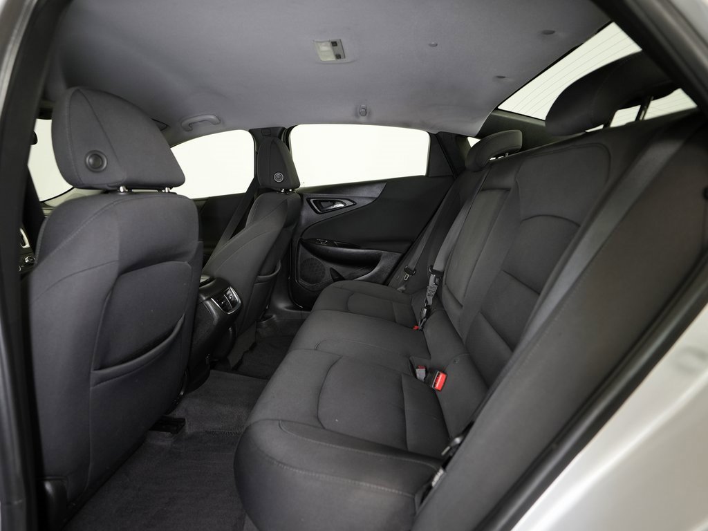 Used 2018 Chevrolet Malibu LT image 13