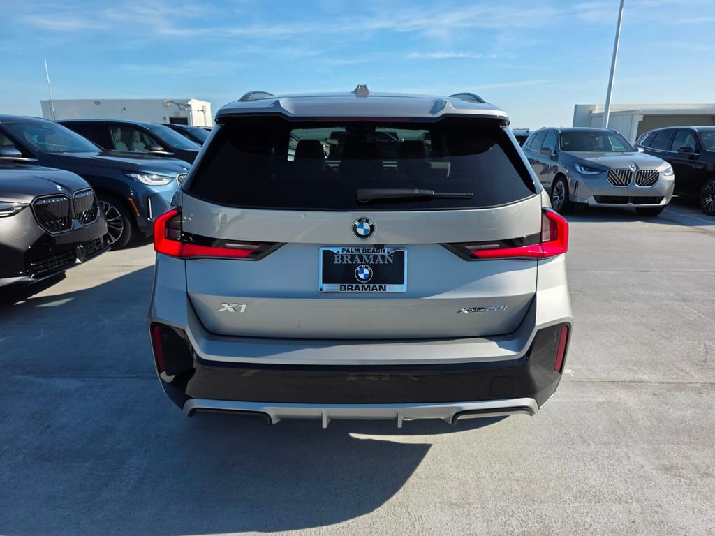 New 2026 BMW X1 xDrive28i w/ Technology Package AWD/4WD image 5