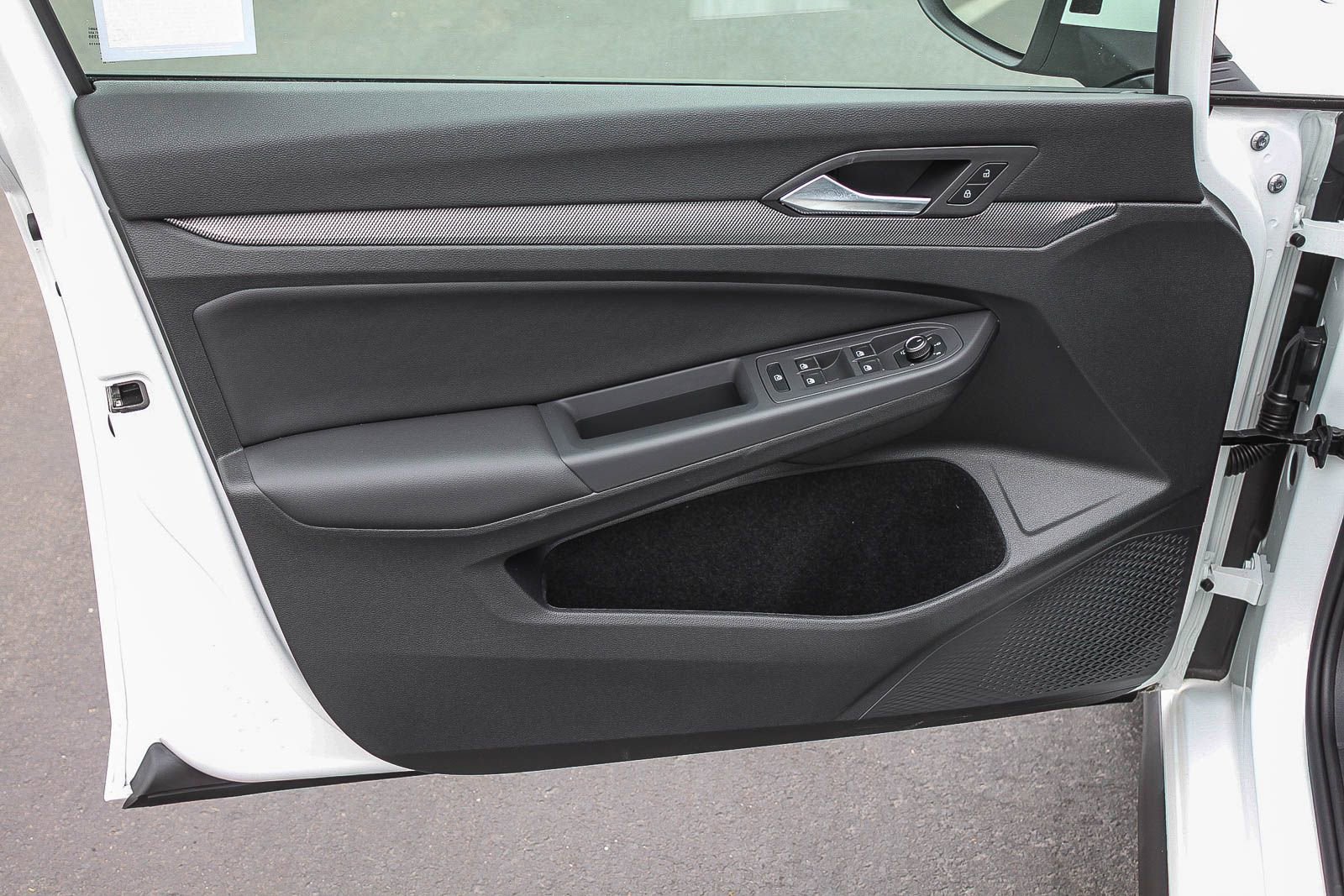 Used 2025 Volkswagen GTI SE w/ SE Leather Seating Package image 21