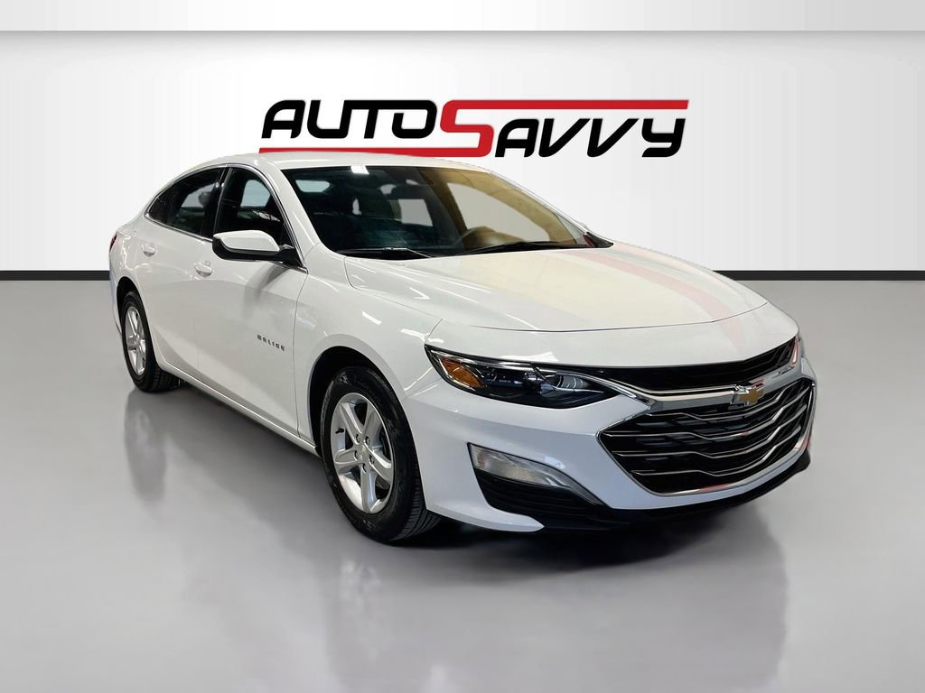 Used 2023 Chevrolet Malibu LT FWD image 1