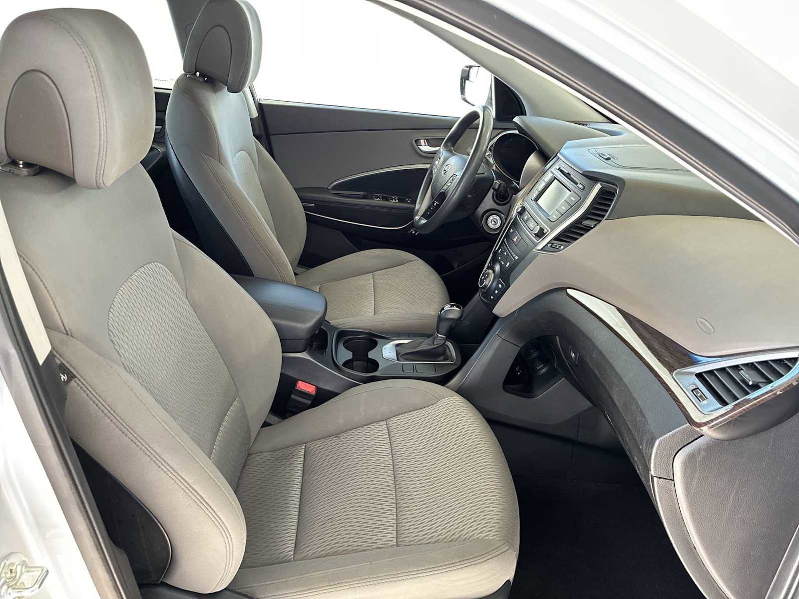 Used 2017 Hyundai Santa Fe Sport image 24