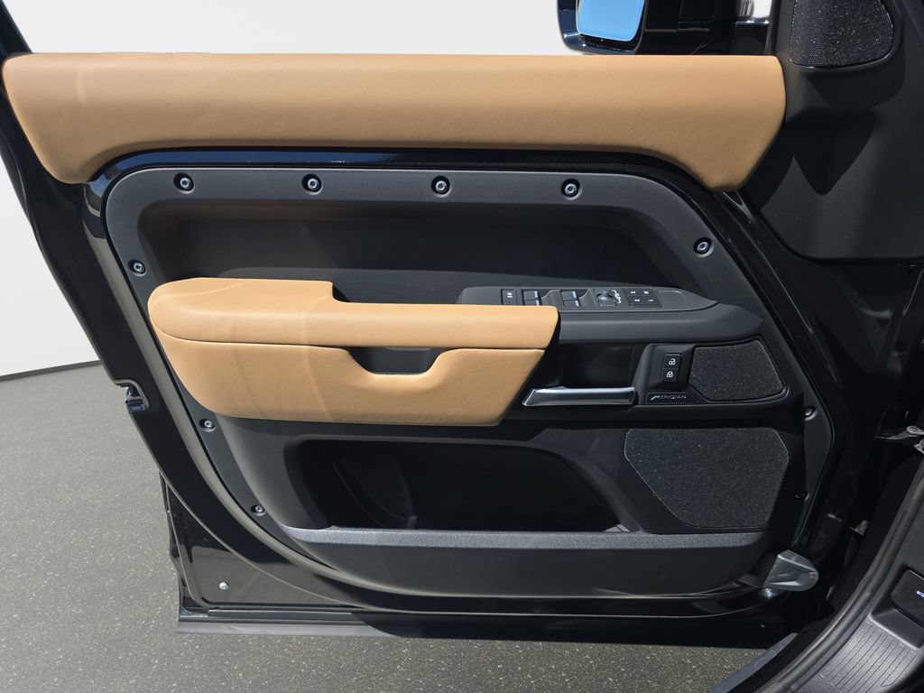 New 2026 Land Rover Defender 110 S AWD/4WD image 27