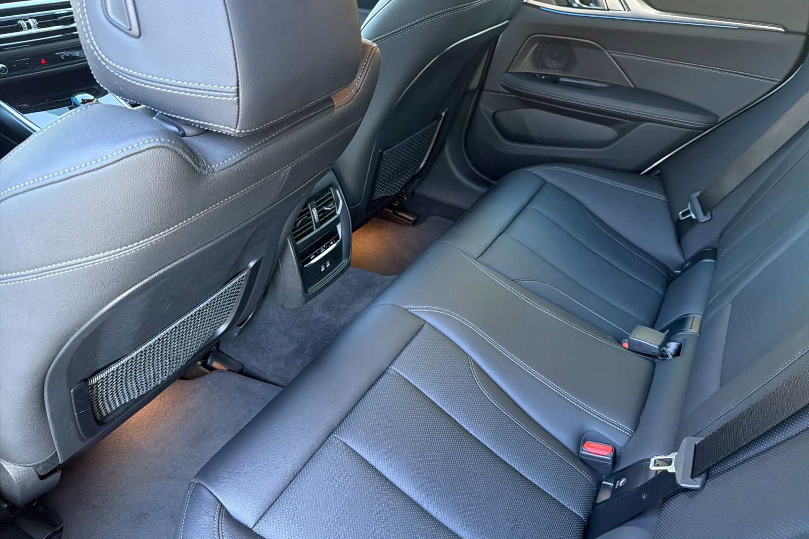 Used 2023 BMW i4 eDrive35 w/ Premium Package image 15