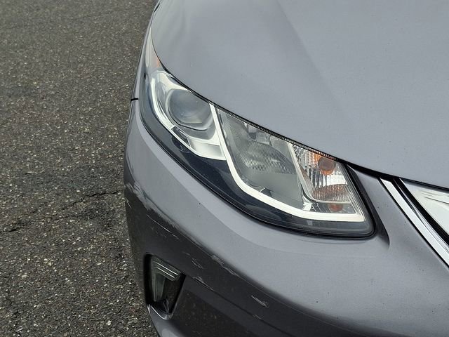 Used 2018 Chevrolet Volt LT w/ Comfort Package image 9