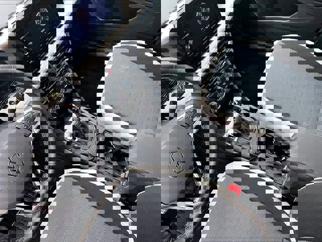 Used 2025 Volkswagen Taos S image 15