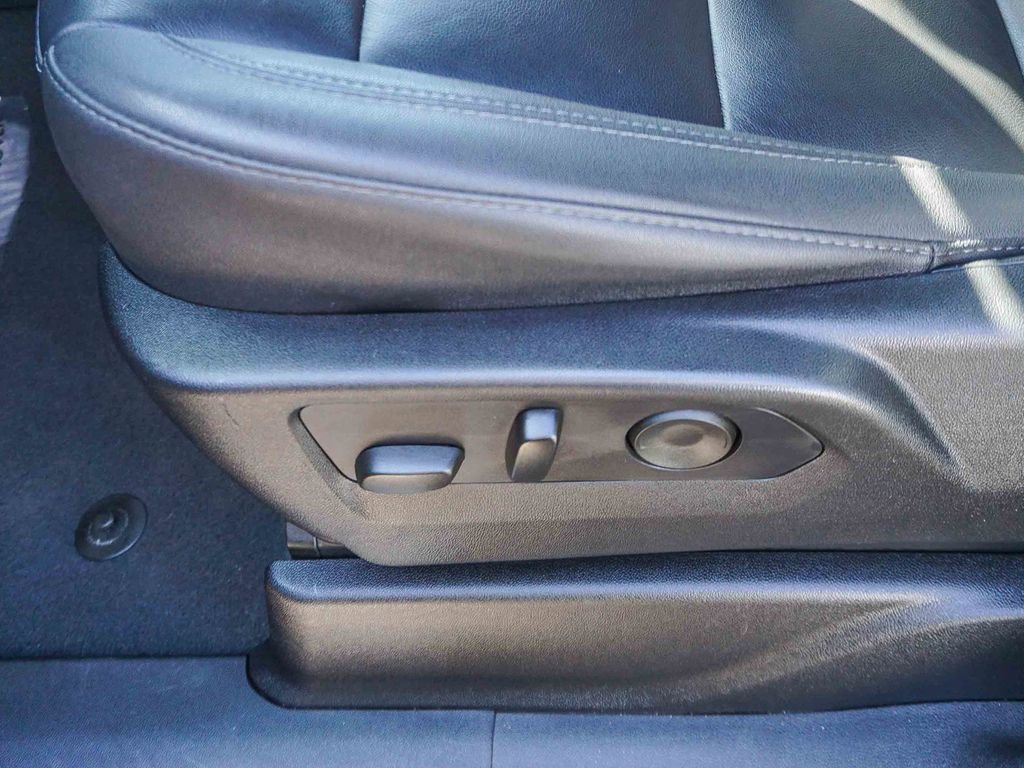 Used 2025 Chevrolet Tahoe Z71 w/ Z71 Off-Road Package image 19