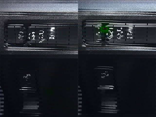 Certified 2024 Acura MDX FWD w/ Technology Package image 25