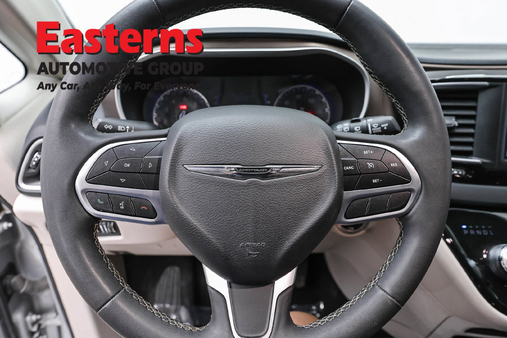 Used 2023 Chrysler Voyager LX FWD image 12