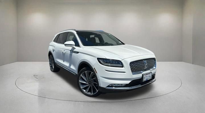 Used 2022 Lincoln Nautilus Reserve w/ Equipment Group 202A AWD/4WD image 1