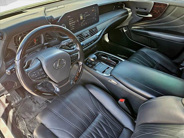 Used 2022 Lexus LS 500 AWD w/ Interior Upgrade Package image 12