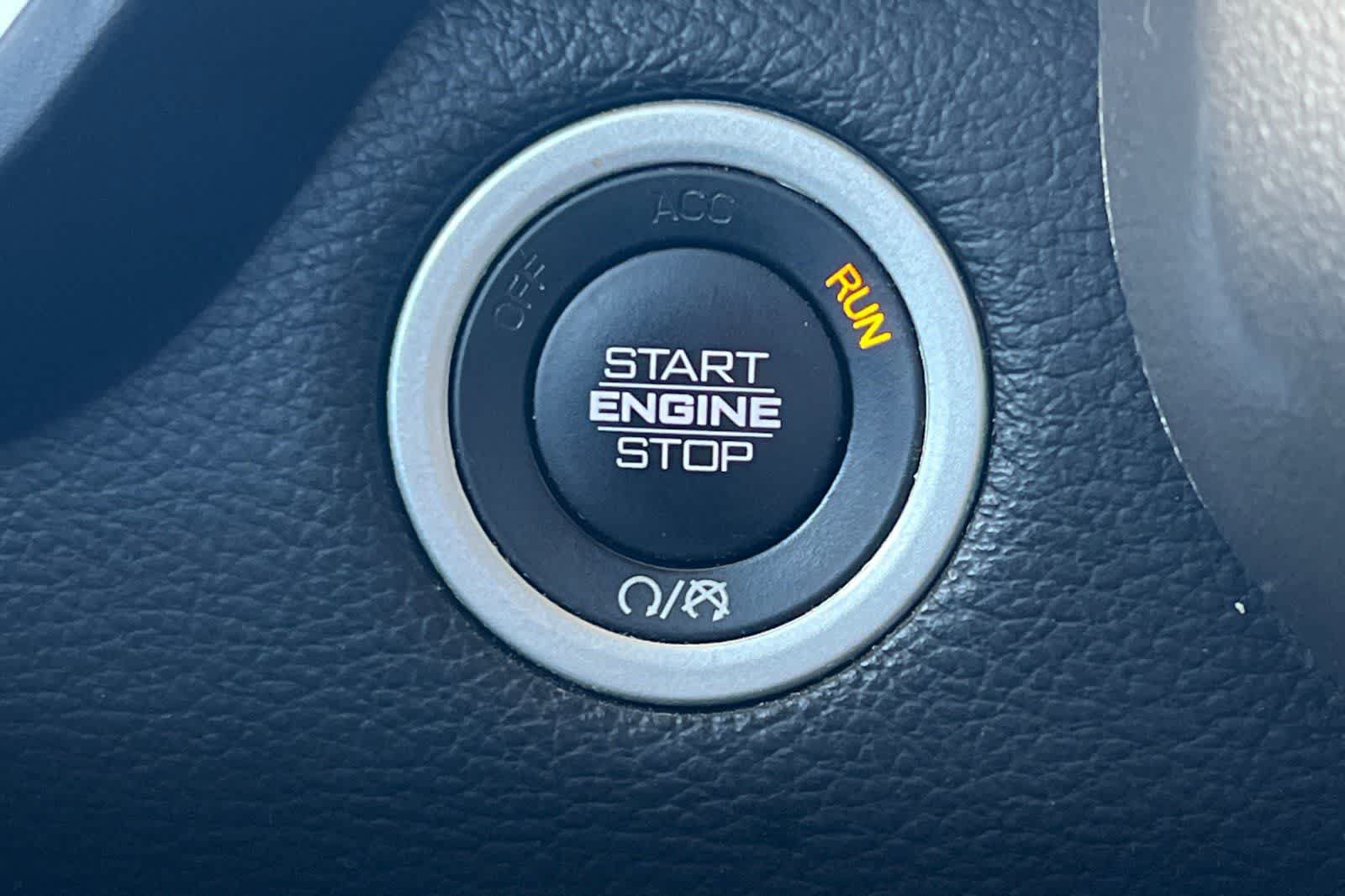 Used 2019 RAM 1500 Laramie AWD/4WD image 24