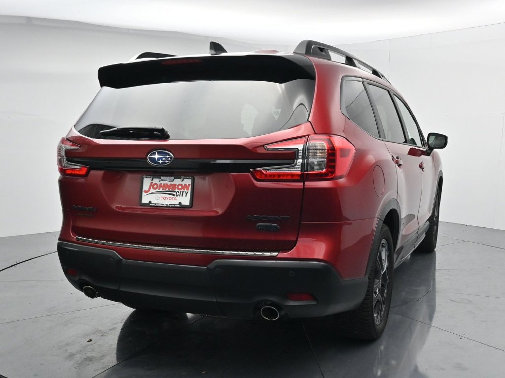 Used 2023 Subaru Ascent Onyx Edition AWD/4WD image 6