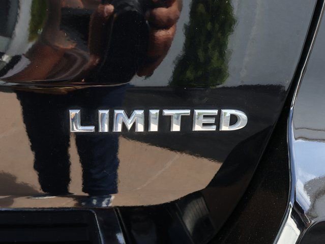 Used 2020 Jeep Grand Cherokee Limited image 16