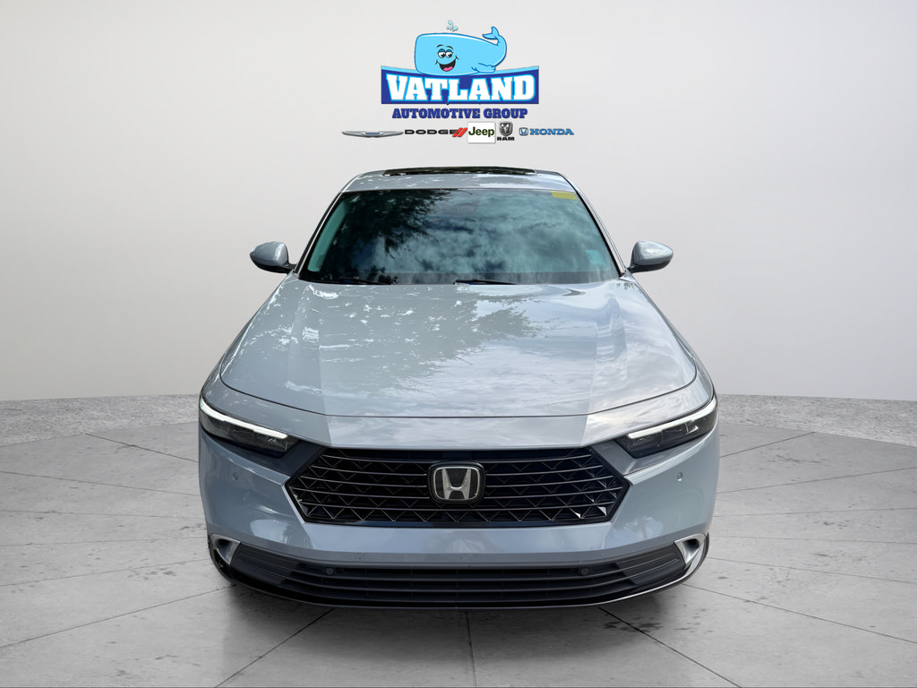 Used 2024 Honda Accord Touring image 8
