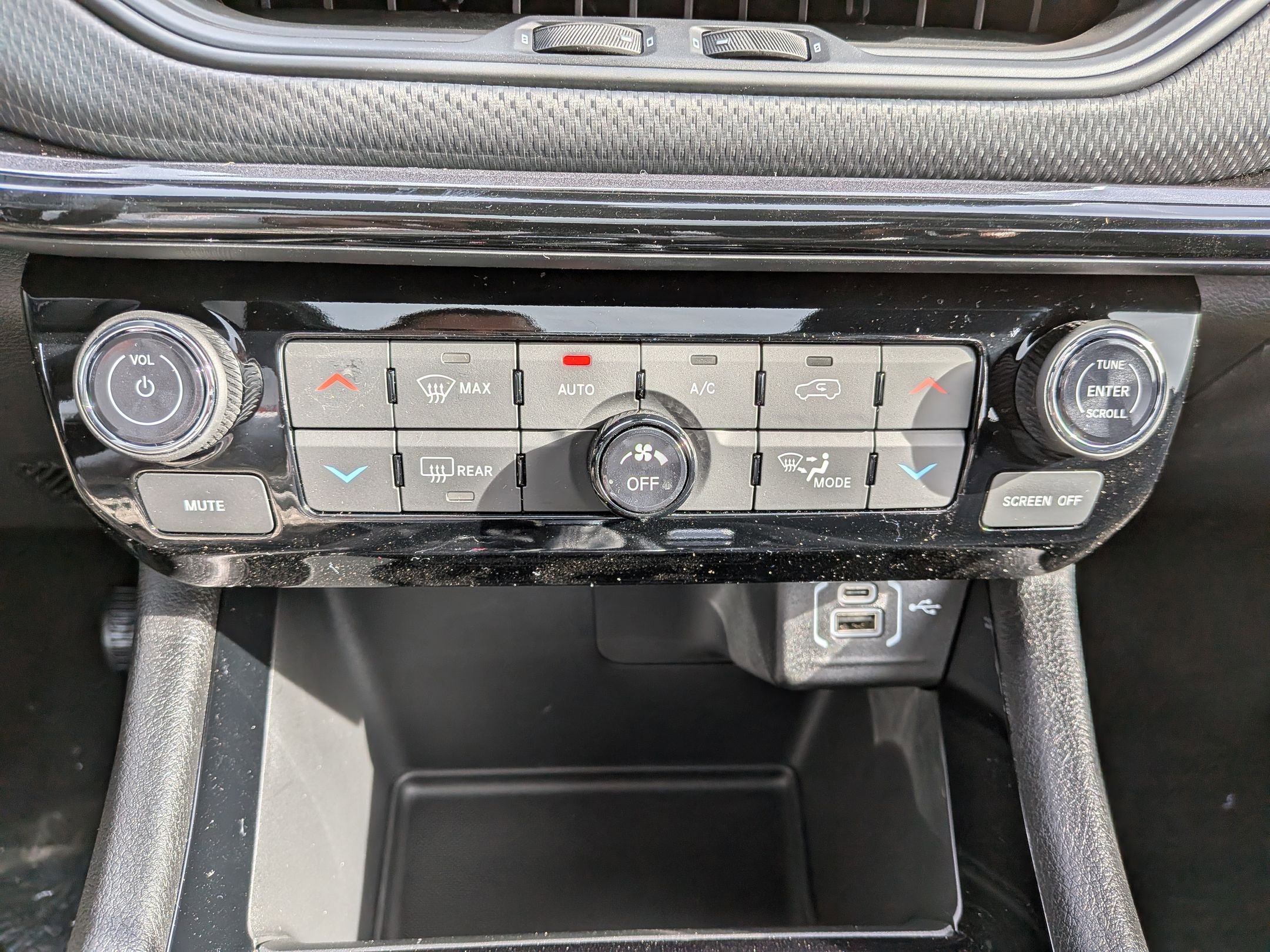 New 2026 Jeep Compass Limited w/ Sun, Sound & Navigation Group image 20