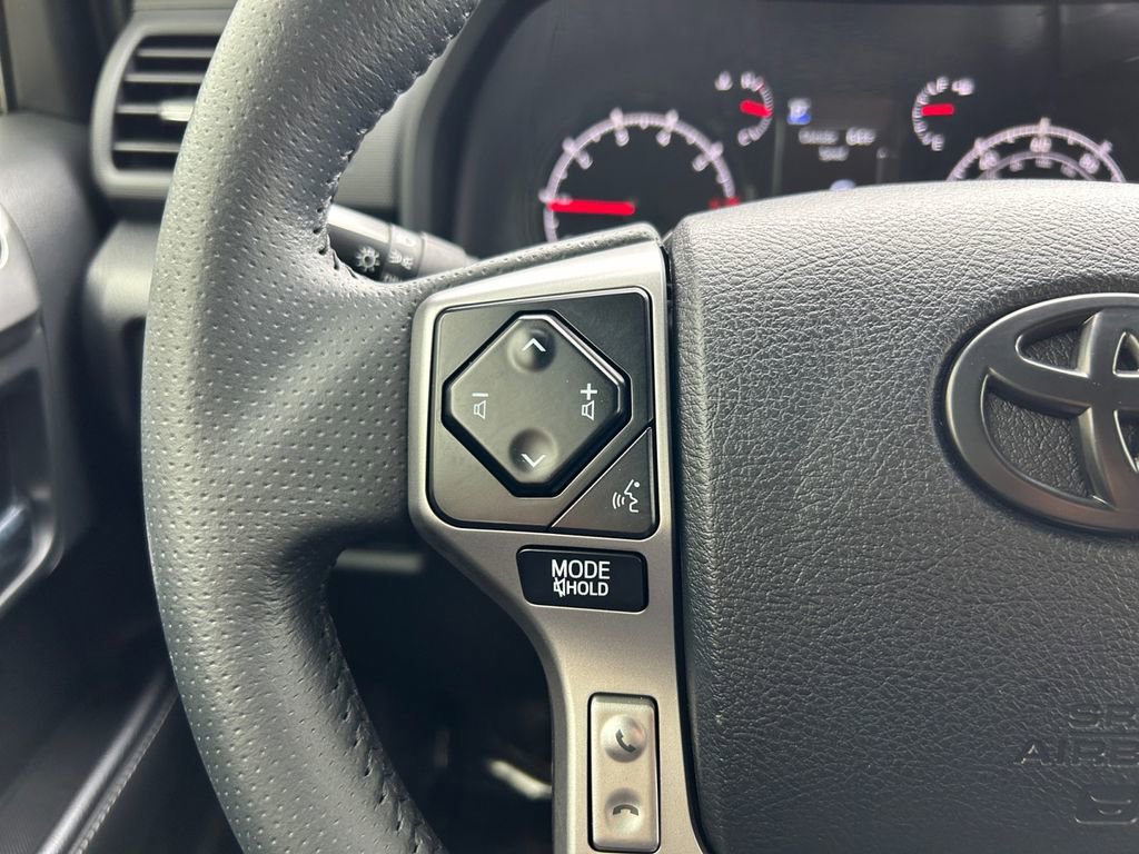 Used 2022 Toyota 4Runner SR5 Premium image 18