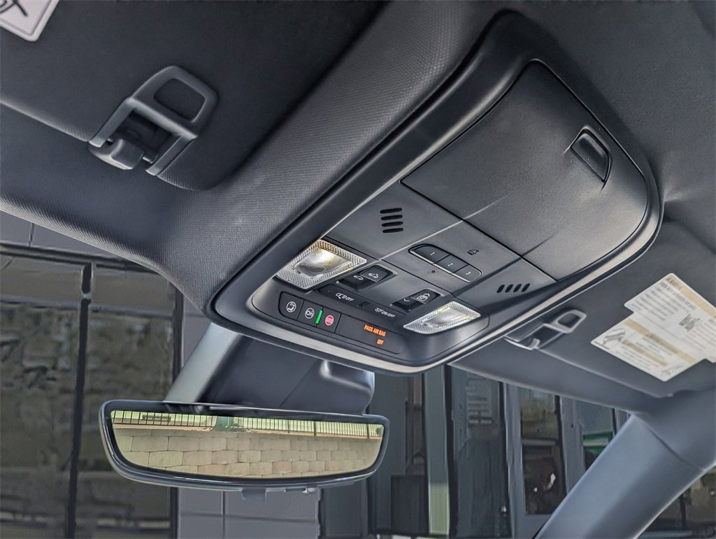 Used 2019 Cadillac XT4 Premium Luxury w/ Technology Package image 33